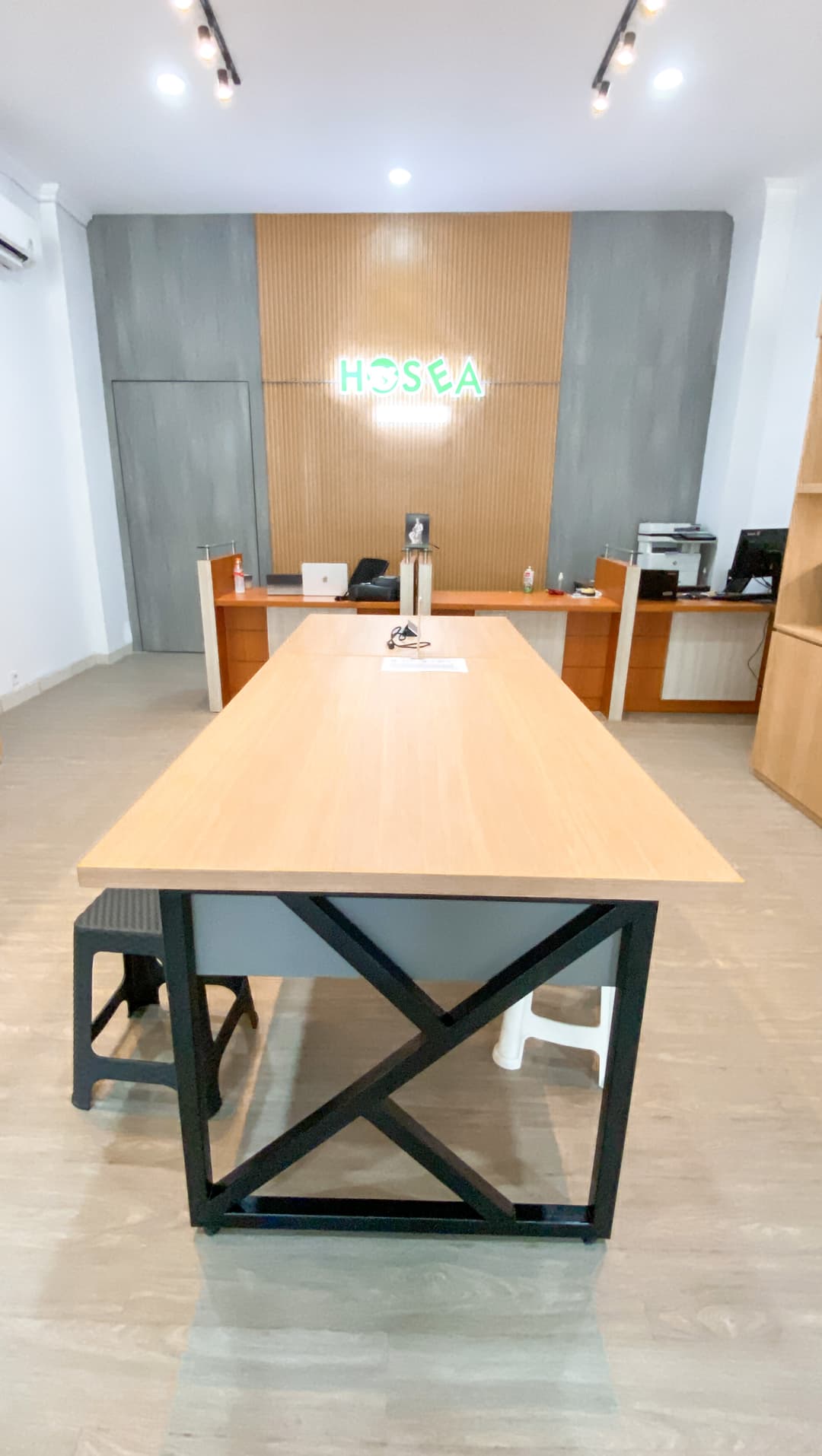 Projek kami tentang Commercial Space